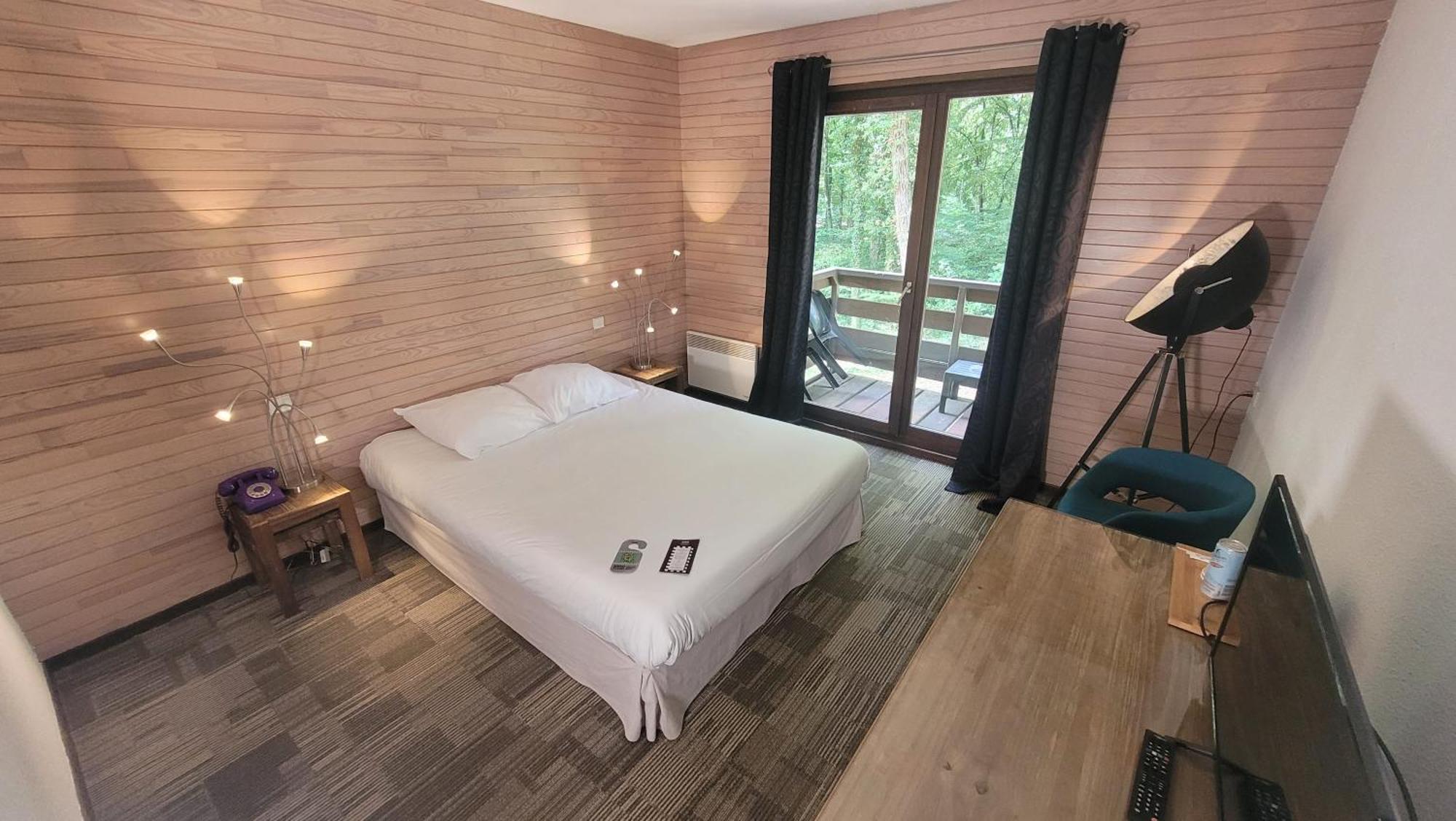 Enzo Hotels - St Eloy Metz Amneville By Kyriad Direct Ngoại thất bức ảnh
