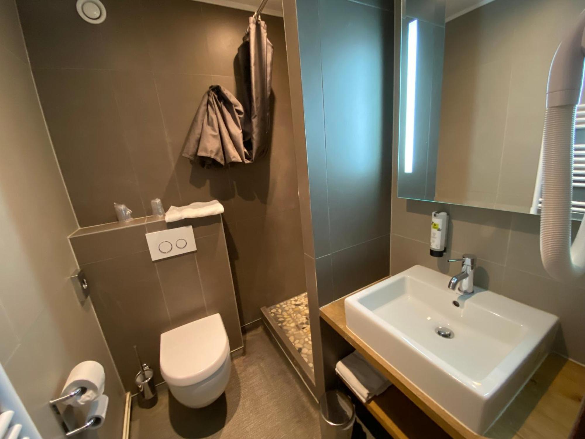 Enzo Hotels - St Eloy Metz Amneville By Kyriad Direct Ngoại thất bức ảnh
